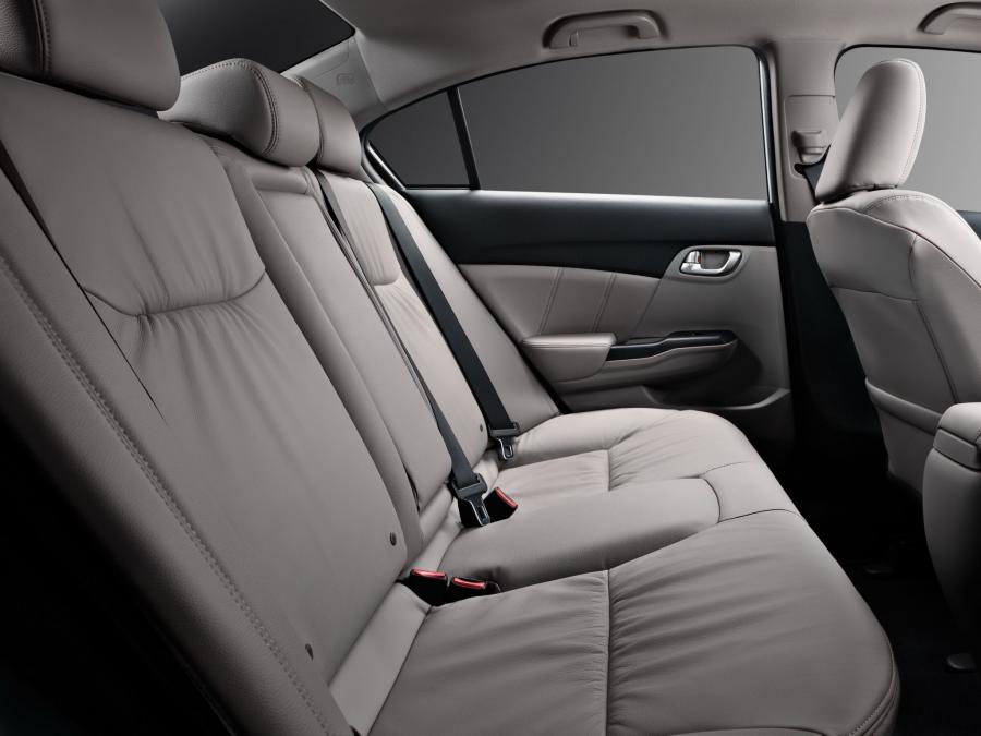  Honda Civic Sedan 2013 года  (CIS) (фото 4 из 11)